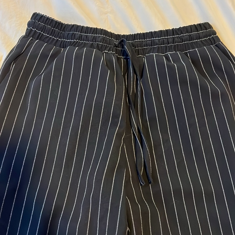 MNML pin striped pants